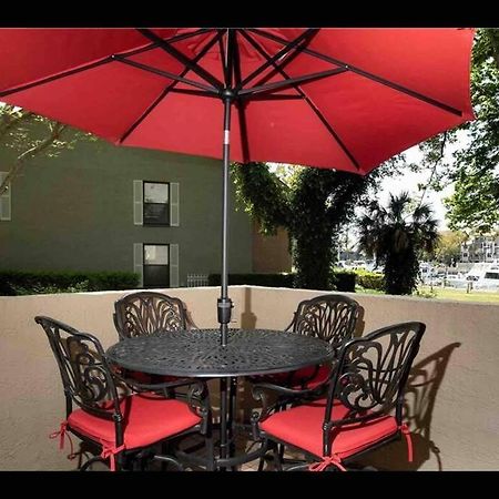 In The Heart Of Harbour Town 2Br 2Ba Pool Access Close To Beach 힐튼 헤드 아일랜드 외부 사진